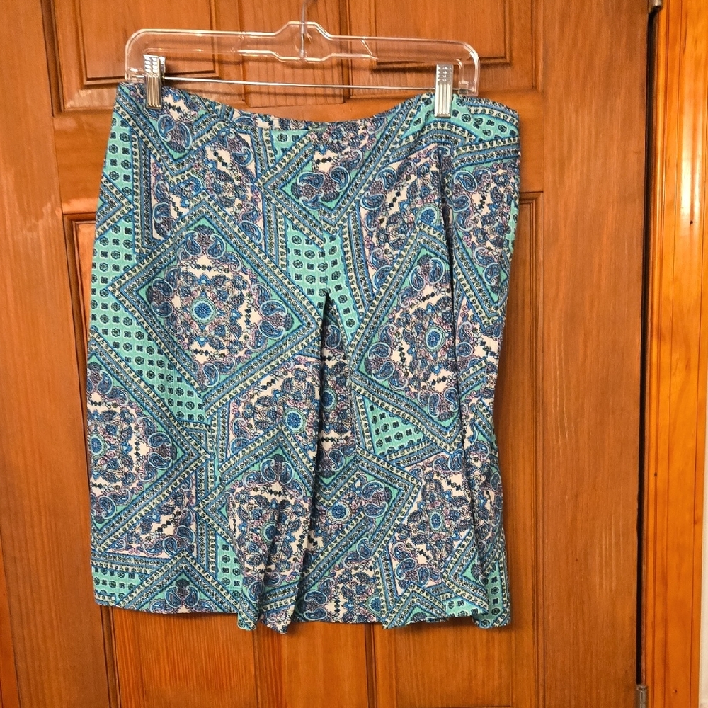 Soho Apparel Blue and Teal Patterned Fabric